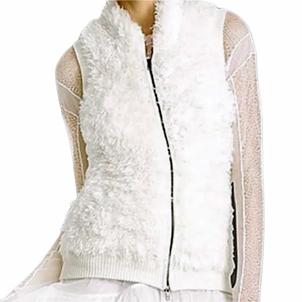 NWOT BCBGMaxAzria Off White Faux Fur Vest Size Extra Small